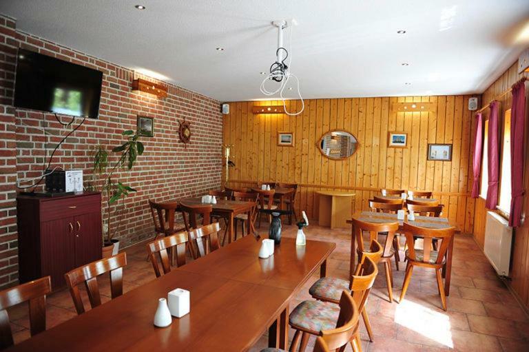 Gasthaus Zum Seestern Ravensbruck Exterior photo